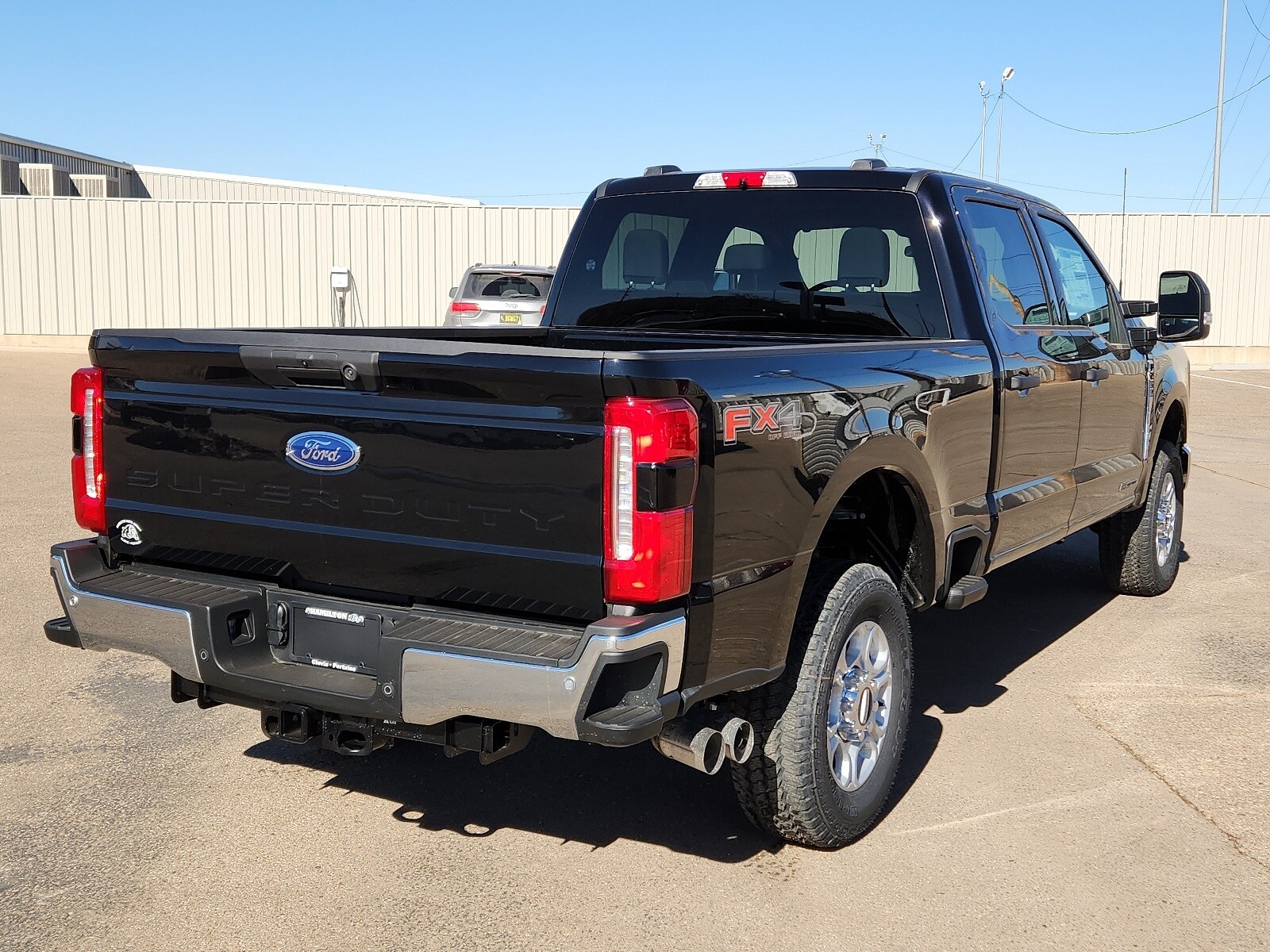 2025 Ford F-250 XLT photo 4