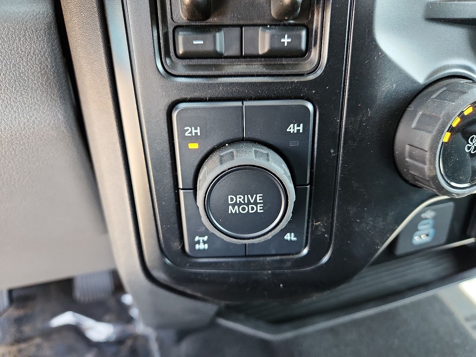 2025 Ford F-250 Super Duty XLT - Photo 19