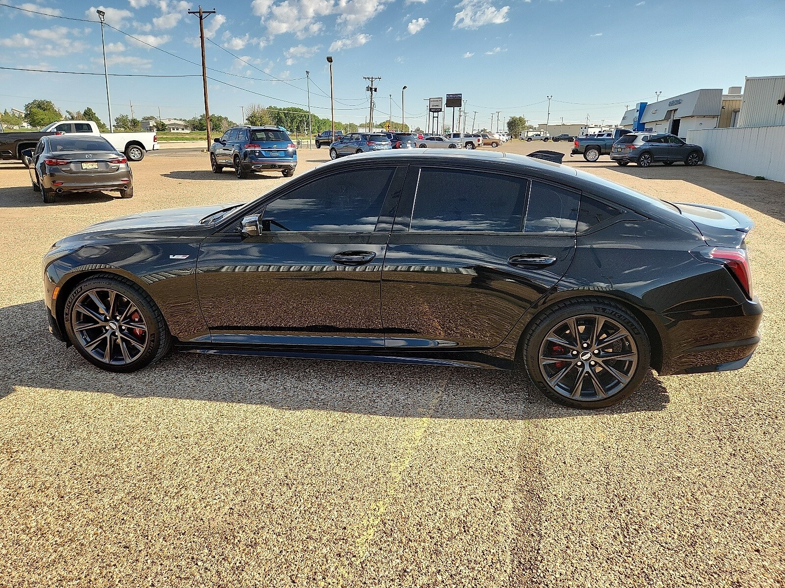 2026 Cadillac CT5 V photo 2