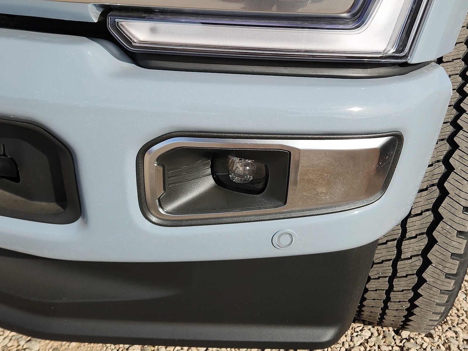 2026 Ford F-350 Platinum photo 2