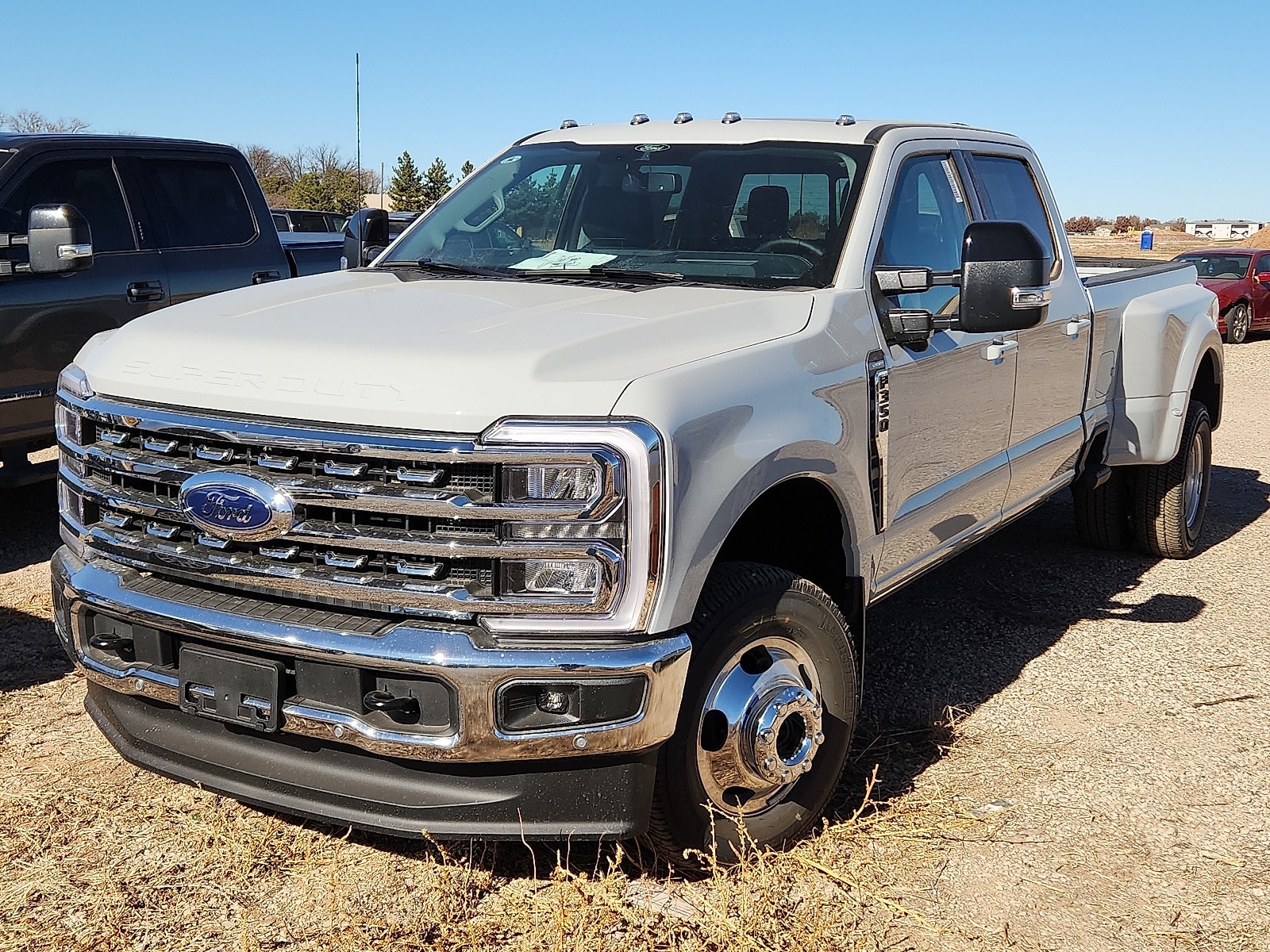 2026 Ford F-350 Super Duty Lariat's photo