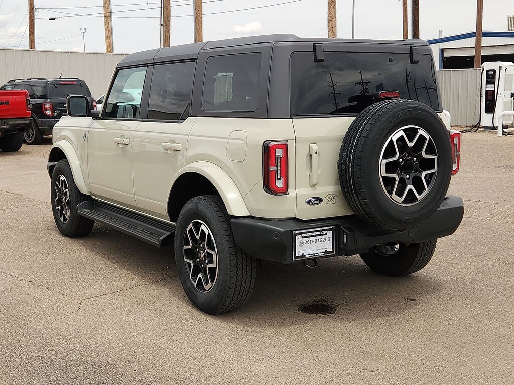 New 2025 Ford Bronco Outer Banks SUV