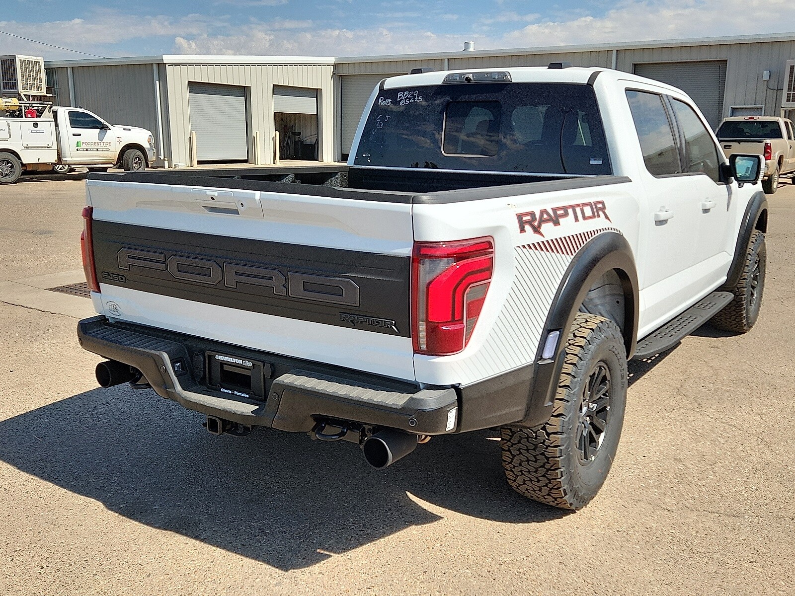 2025 Ford F-150 Raptor photo 4