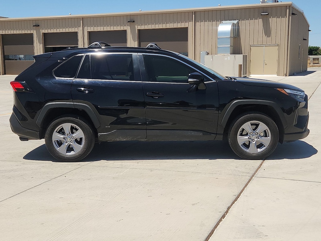 Used 2025 Toyota RAV4 Hybrid XLE SUV