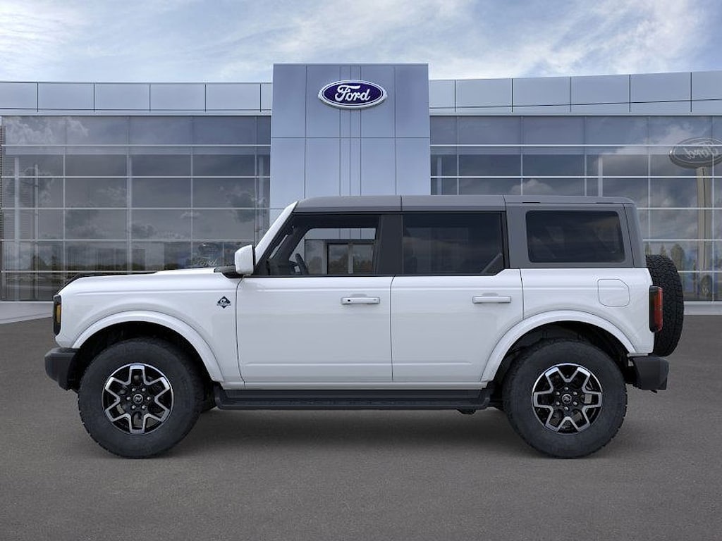 New 2025 Ford Bronco Outer Banks SUV