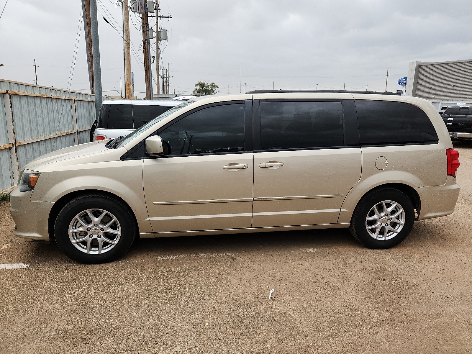 Used 2015 Dodge Grand Caravan R/T with VIN 2C4RDGEG9FR605420 for sale in Clovis, NM