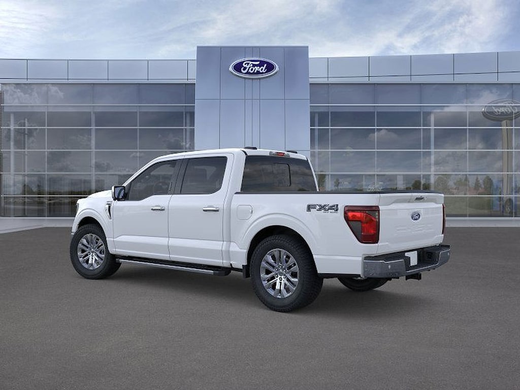 New 2024 Ford F-150 XLT Truck SuperCrew Cab