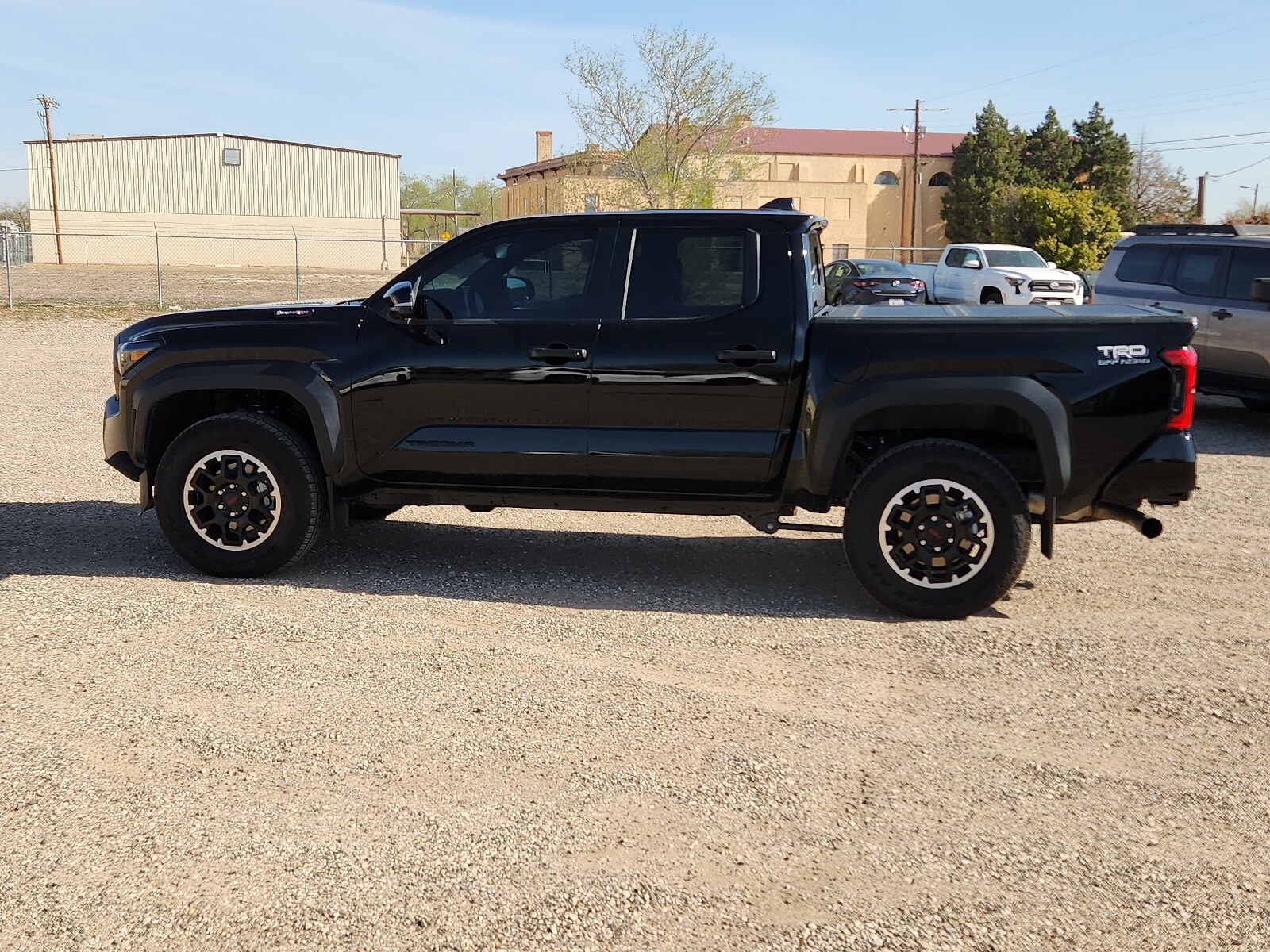 2024 Toyota Tacoma TRD photo 2