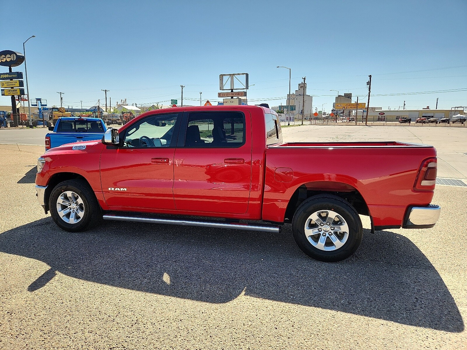 Used 2023 RAM Ram 1500 Pickup Laramie with VIN 1C6RREJG0PN619711 for sale in Clovis, NM