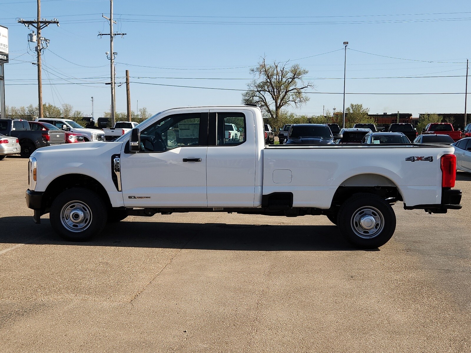 2025 Ford F-350 photo 2