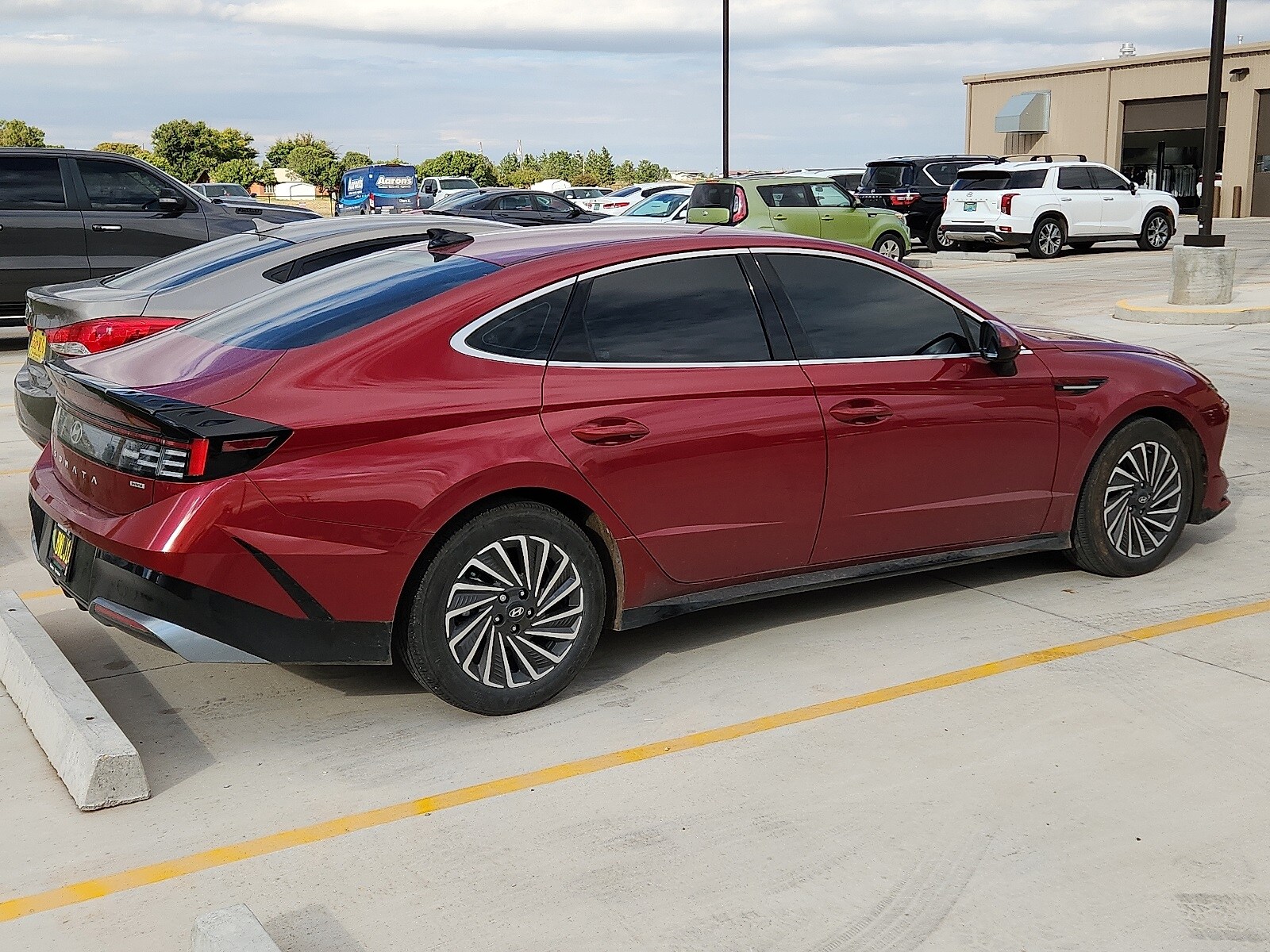 2024 Hyundai Sonata Hybrid SEL photo 3