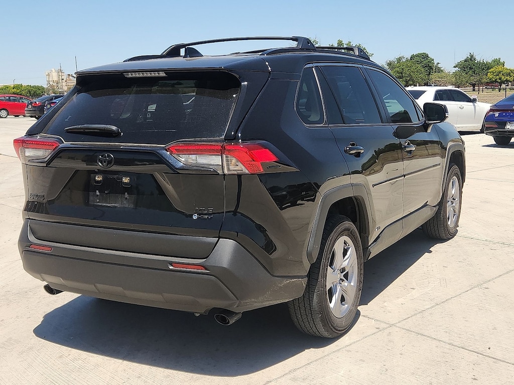 Used 2025 Toyota RAV4 Hybrid XLE SUV