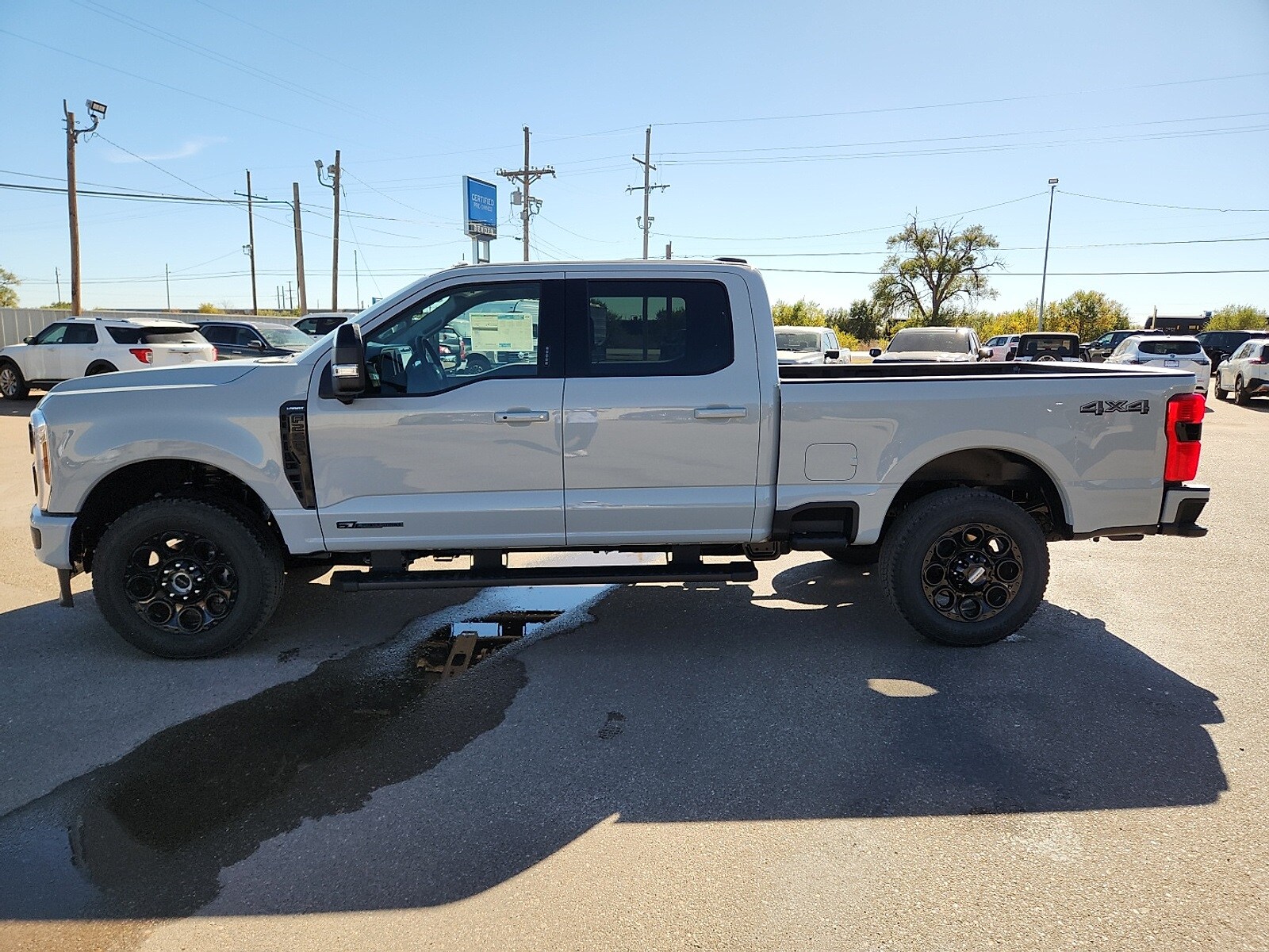 2026 Ford F-250 Lariat photo 2