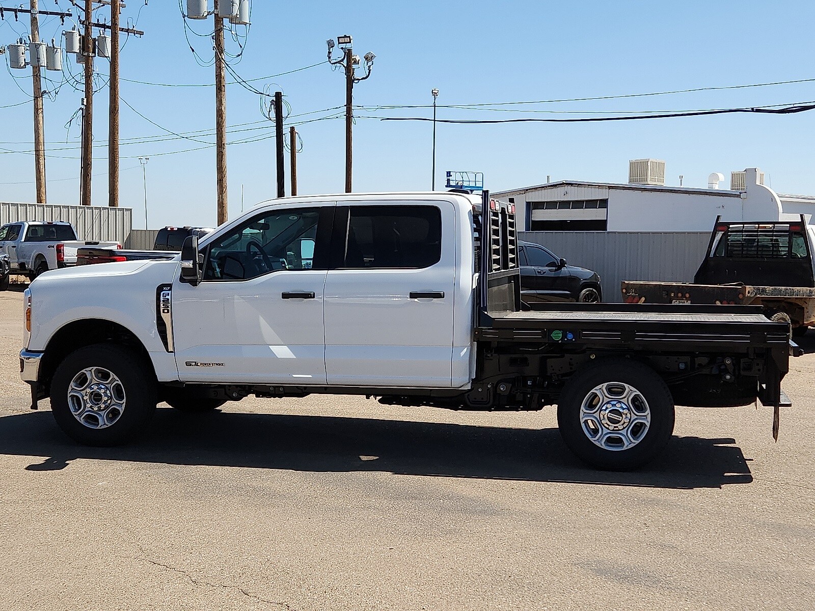 2025 Ford F-250 XLT photo 2