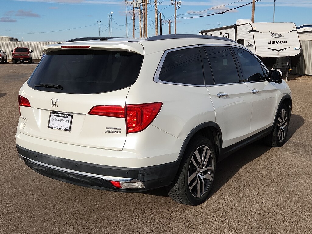 Used 2016 Honda Pilot Touring AWD SUV