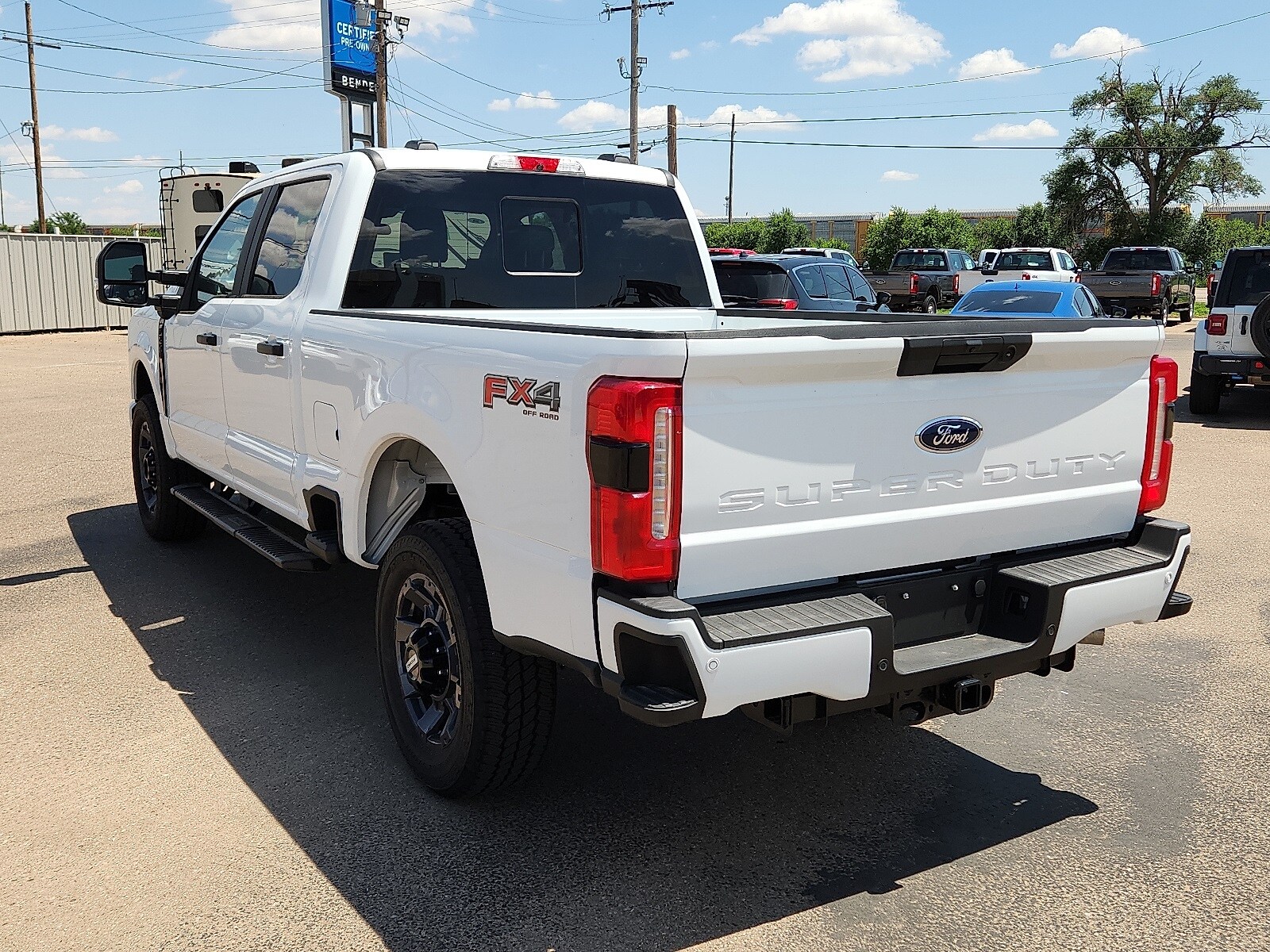 2025 Ford F-250 photo 3