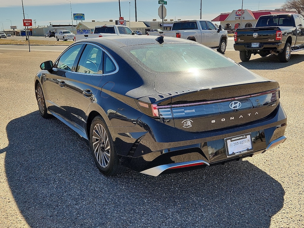 Used 2025 Hyundai Sonata Hybrid Limited Sedan