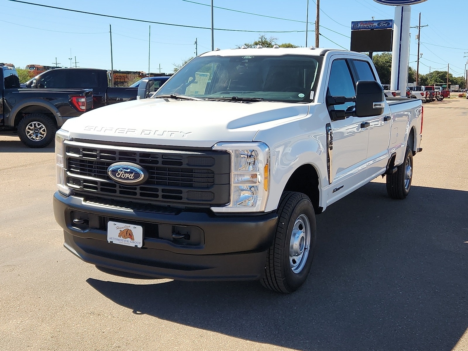 2026 Ford F-350 Super Duty XL's photo