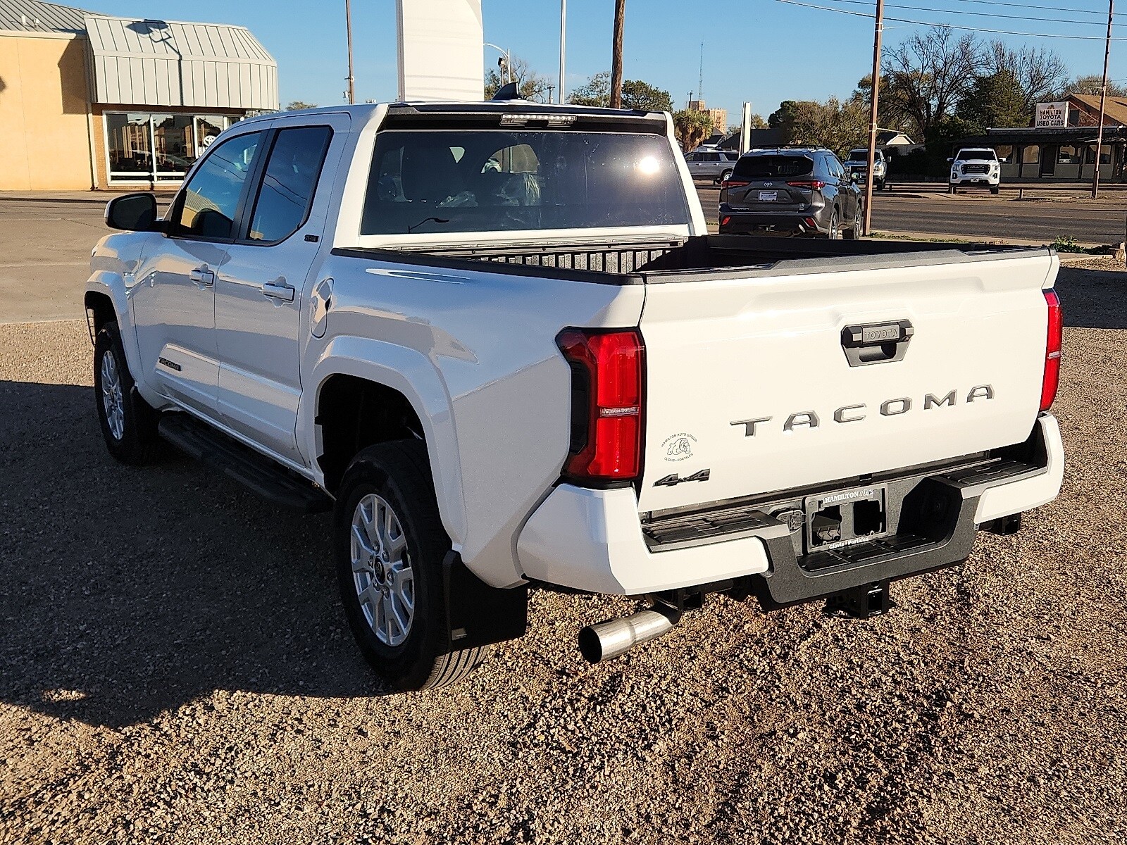 2025 Toyota Tacoma SR5 photo 3