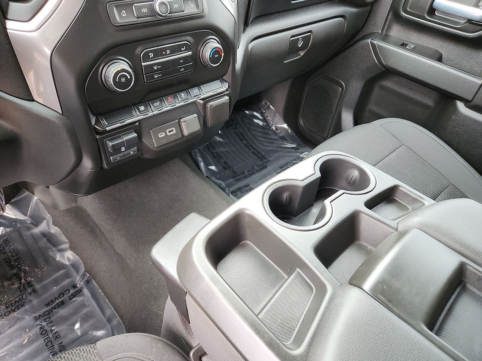 2021 Chevrolet Silverado 2500HD Custom photo 4