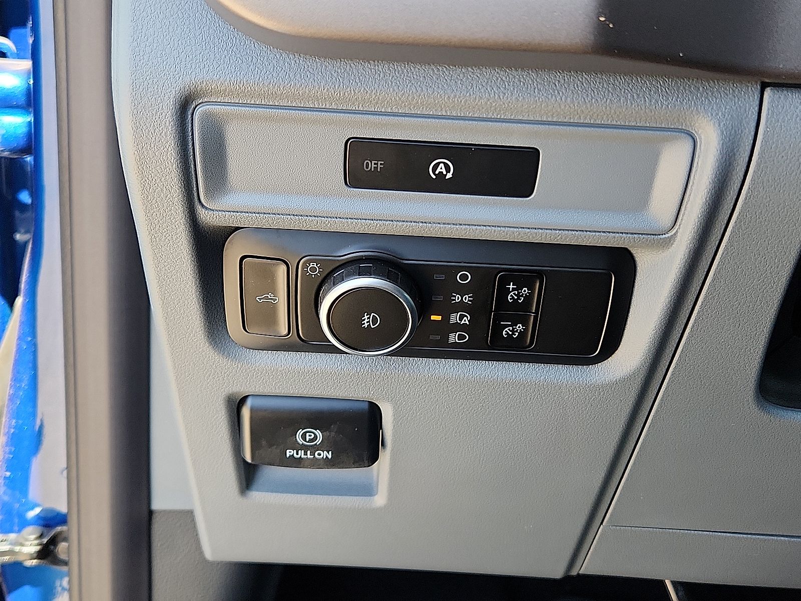 2025 Ford F-150 XLT - Photo 20