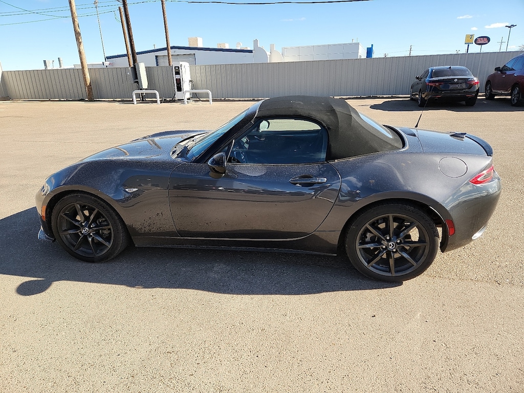 Used 2017 Mazda Mazda MX-5 Miata Club Convertible