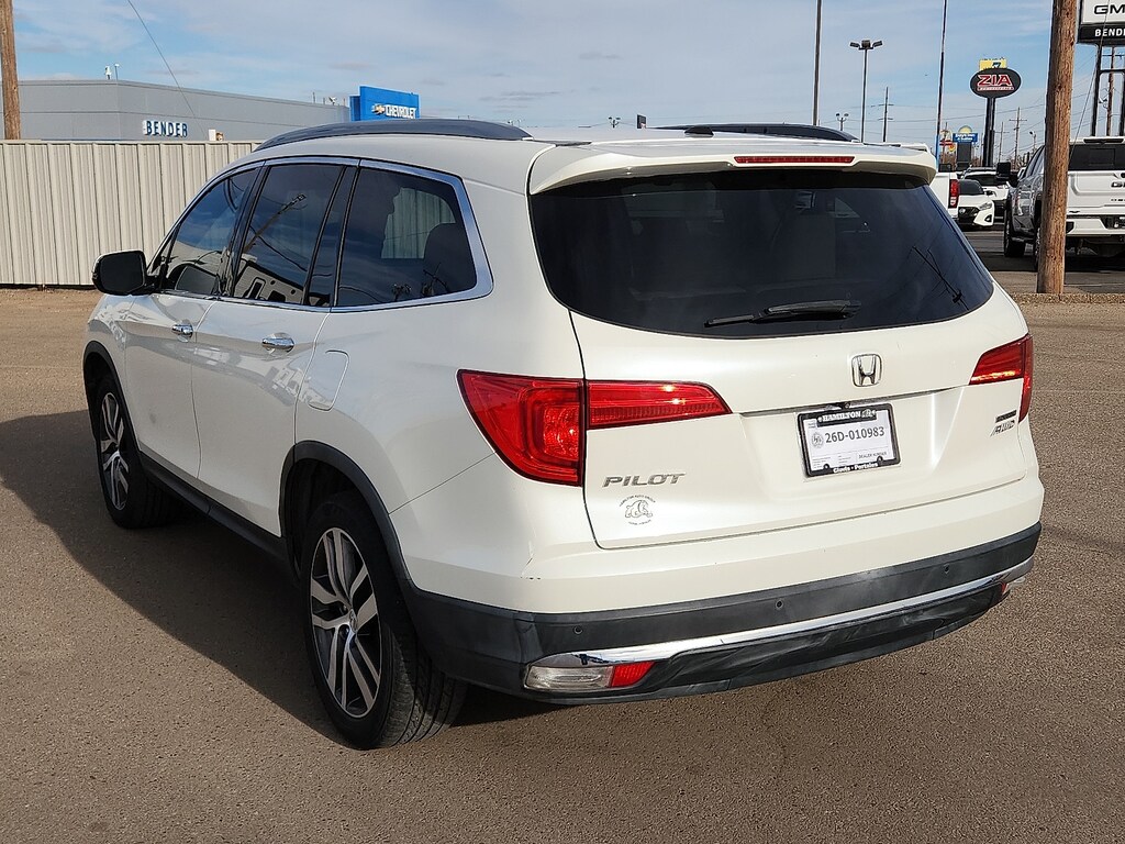 Used 2016 Honda Pilot Touring AWD SUV