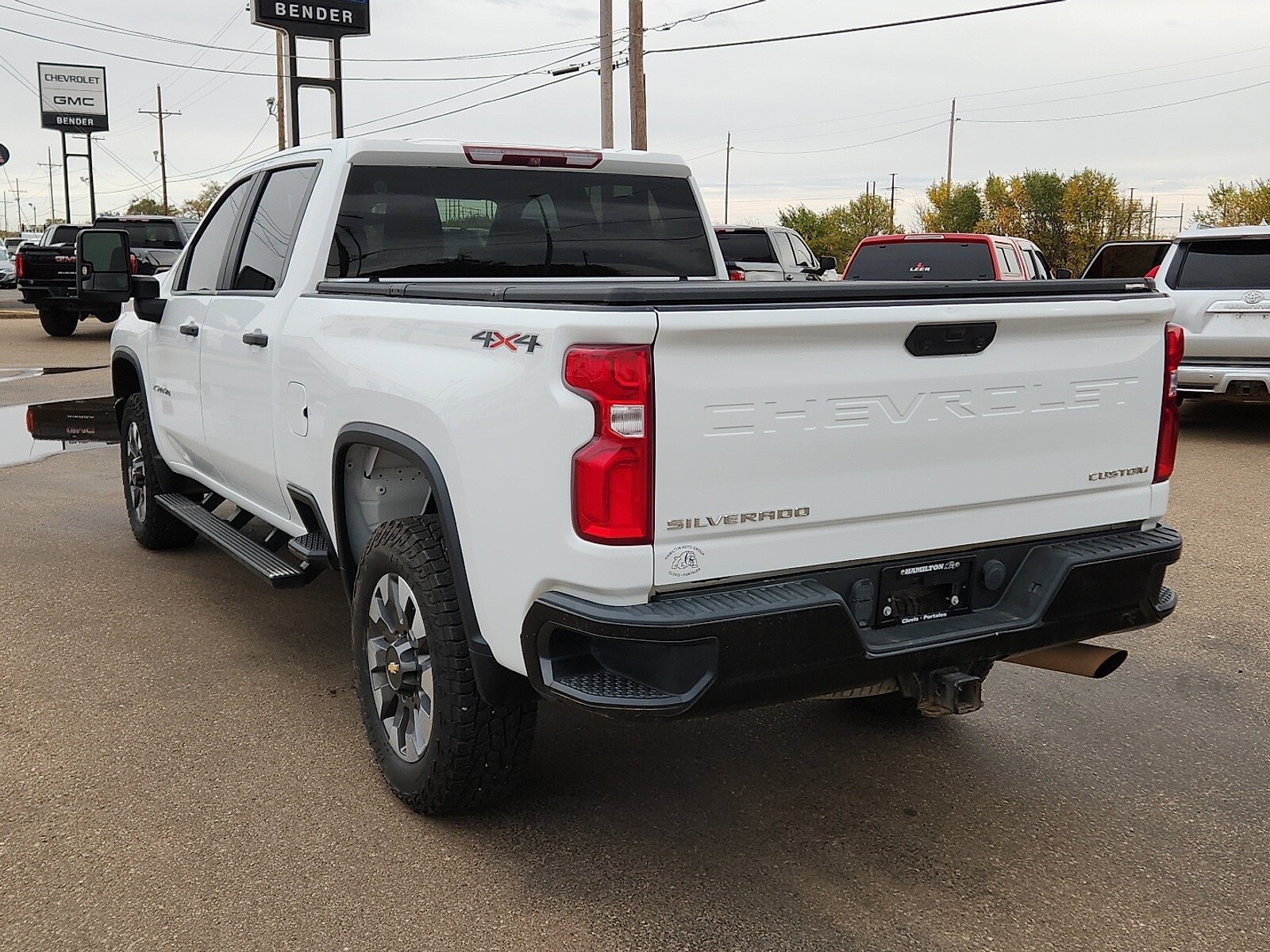 2021 Chevrolet Silverado 2500HD Custom photo 2
