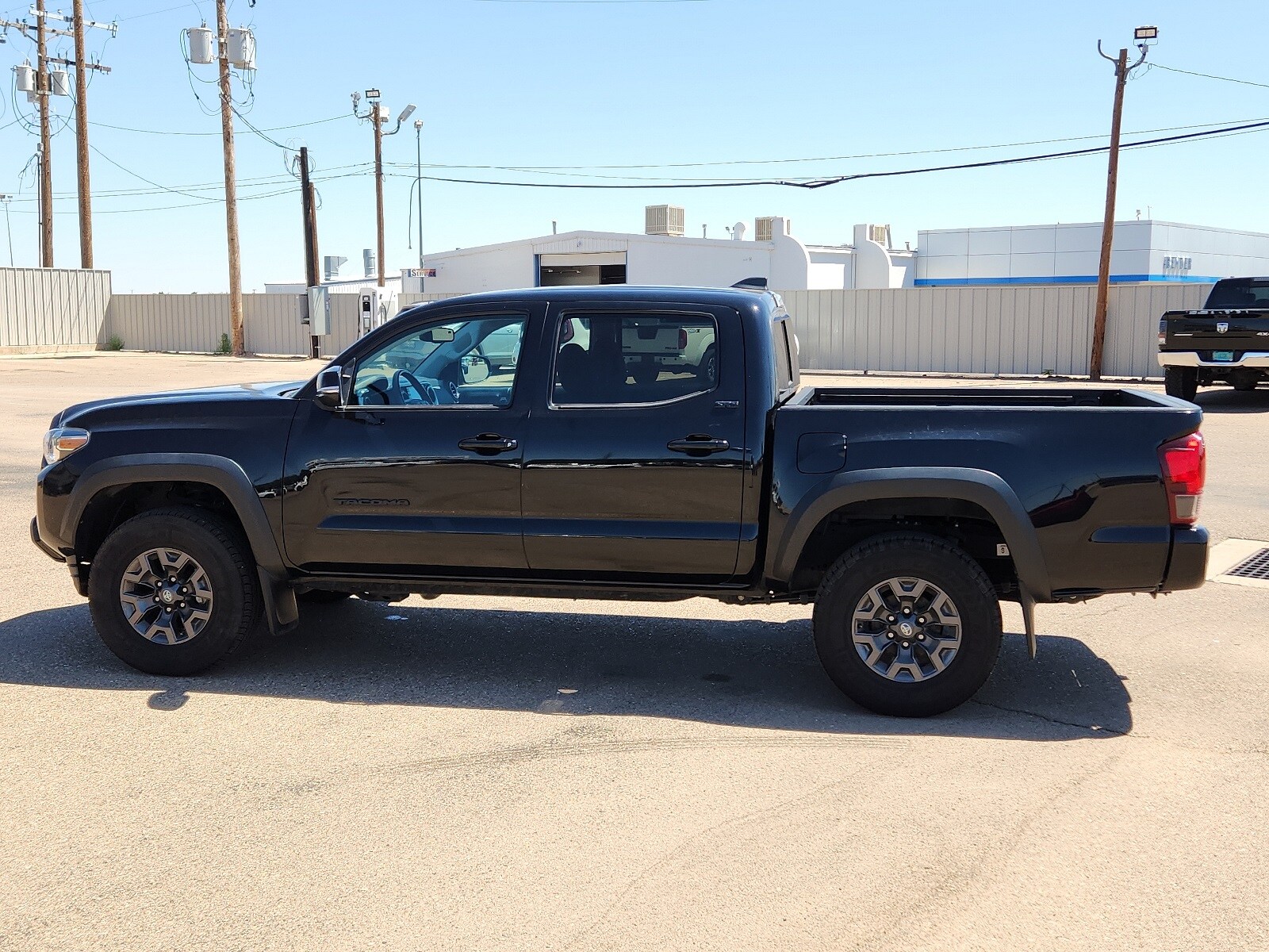 Used 2021 Toyota Tacoma SR5 with VIN 5TFCZ5AN0MX264147 for sale in Portales, NM