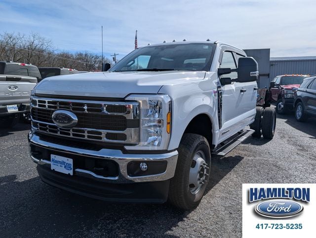 2026 Ford F-350 XLT 4x4 Crew Cab 179-In DRW's photo