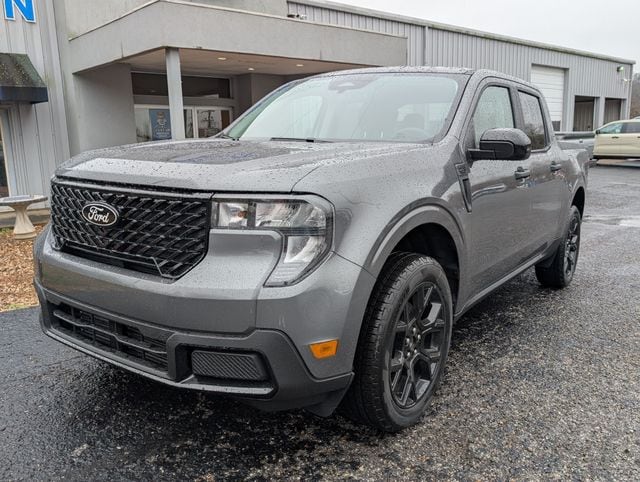 2025 Ford Maverick XLT's photo