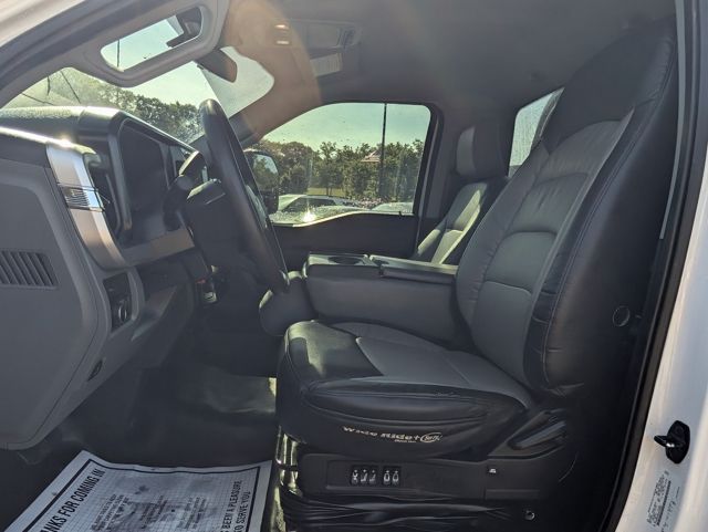 2023 Ford F-550 Super Duty Chassis Cab XL - Photo 16