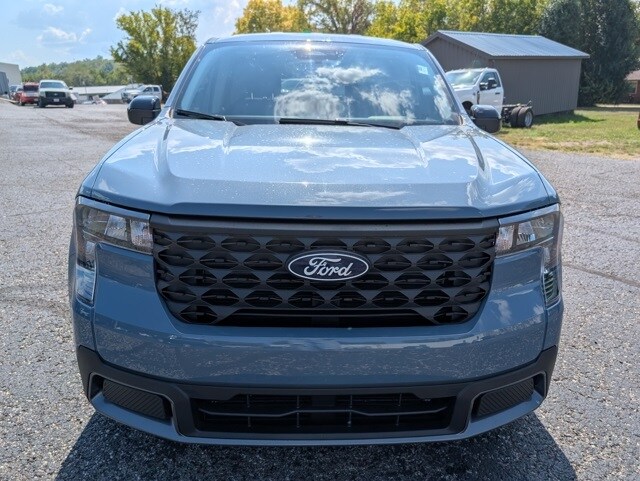 2025 Ford Maverick XLT photo 2