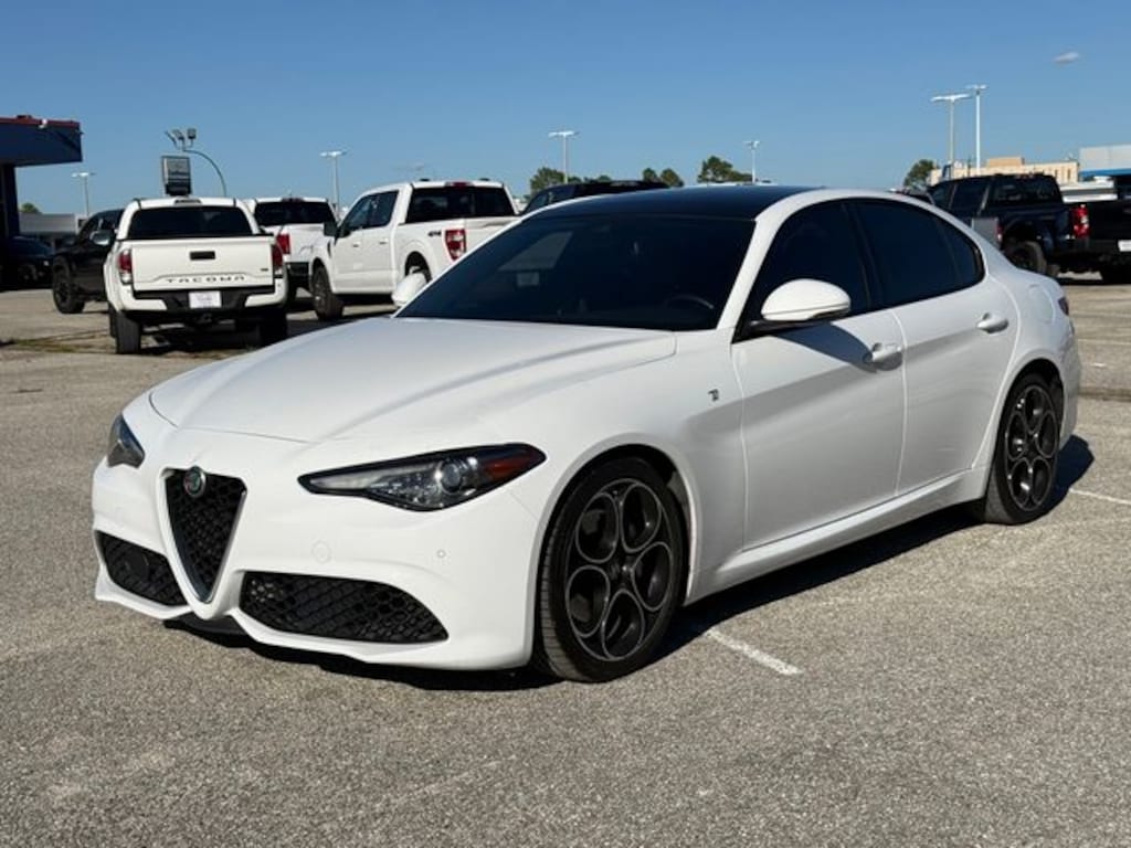 Used 2022 Alfa Romeo Giulia Ti Sedan