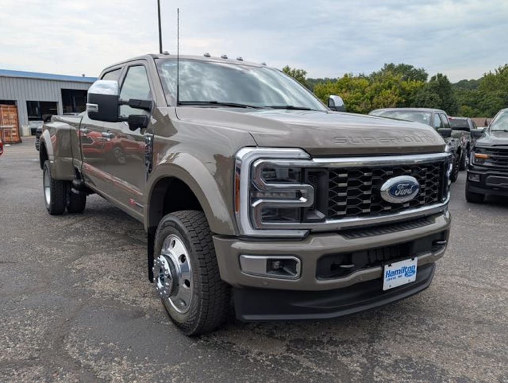 New 2026 Ford F-450 Truck Crew Cab