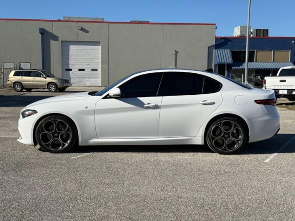 Used 2022 Alfa Romeo Giulia Ti Sedan
