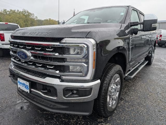 2026 Ford F-350 Super Duty Lariat's photo