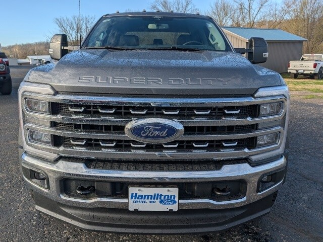2025 Ford F-450 photo 3
