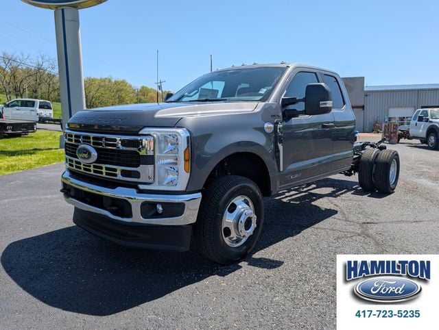 2026 Ford F-350 XL 4x4 SuperCab 168-In DRW's photo