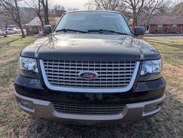 Used 2004 Ford Expedition Eddie Bauer with VIN 1FMRU17W94LA65909 for sale in Crane, MO