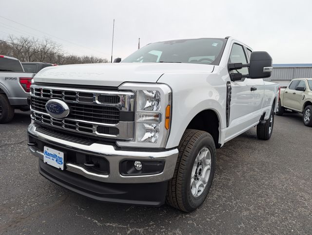 2026 Ford F-350 Super Duty XLT's photo