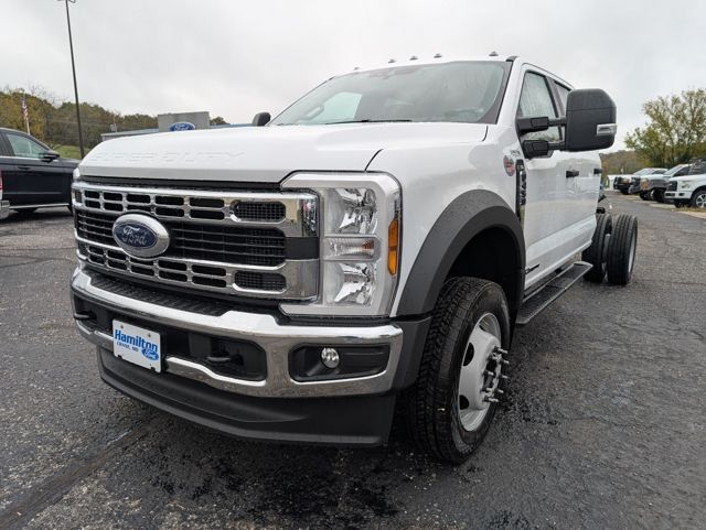2026 Ford F-450 Super Duty Chassis Cab XL's photo