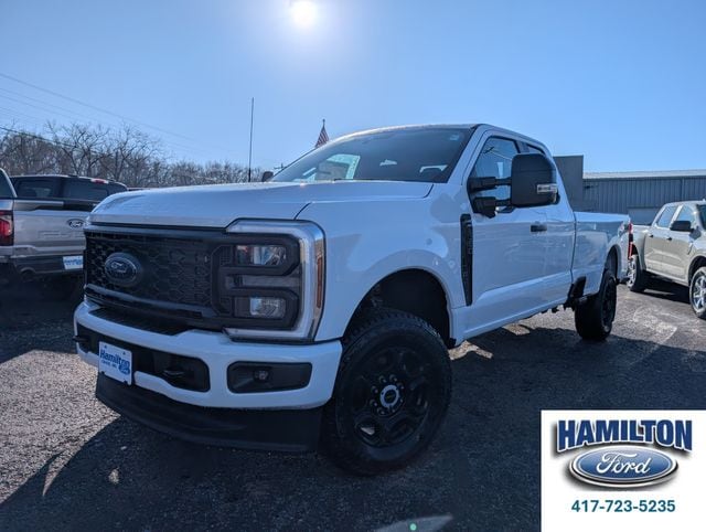 2026 Ford F-350 XL 4x4 SuperCab 8' Box SRW's photo