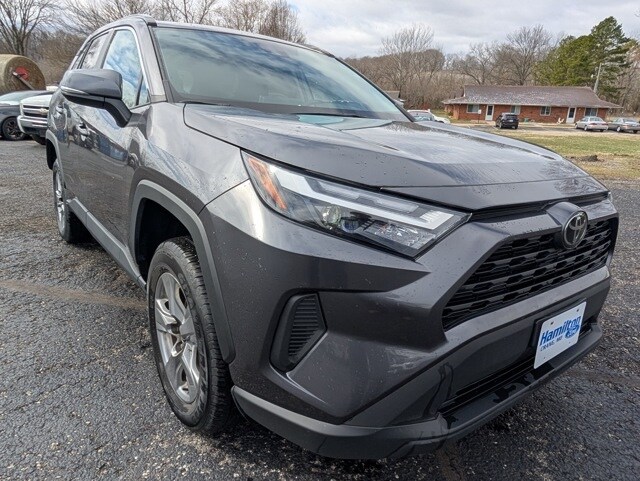 2024 Toyota RAV4 XLE photo 4