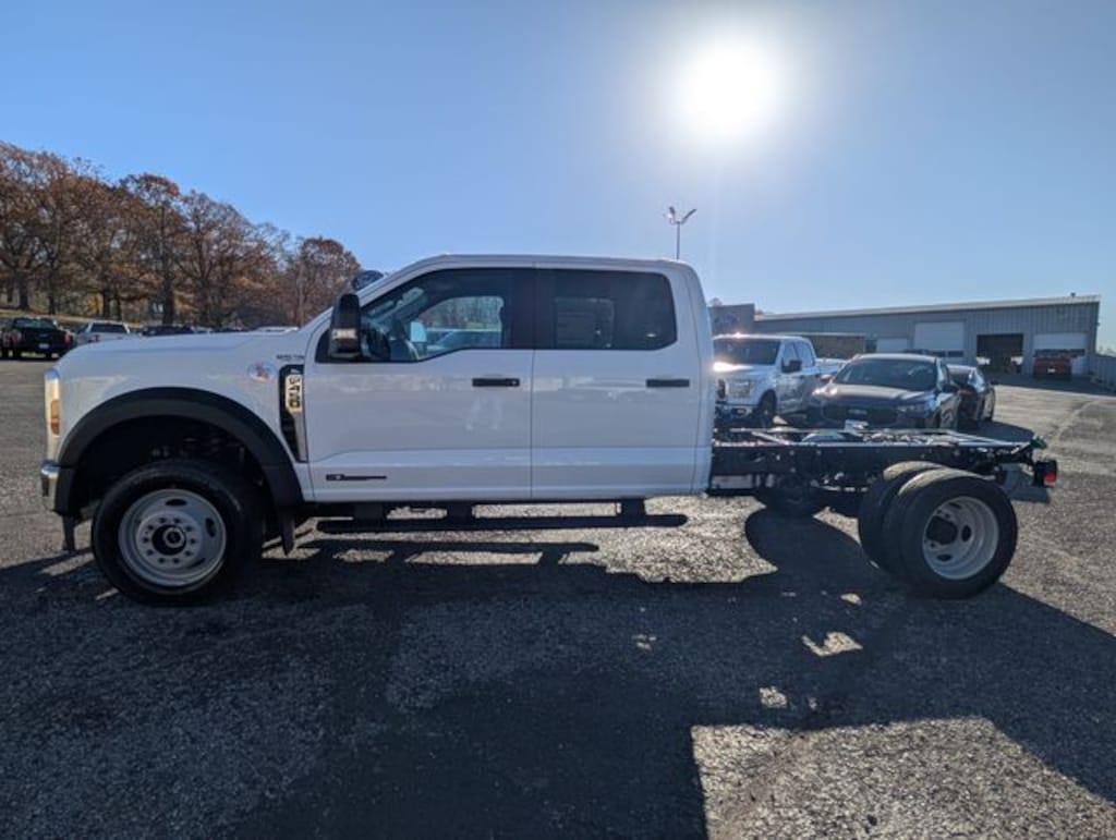 New 2026 Ford F-450 Chassis Truck Crew Cab