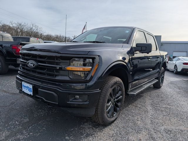 2025 Ford F-150 XLT's photo