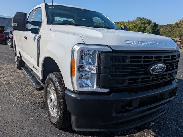 2023 Ford F-250 XL photo 3