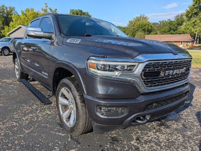 2020 Ram 1500 Limited photo 3