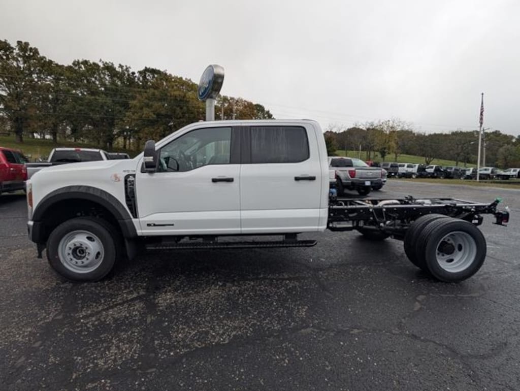 New 2026 Ford F-450 Chassis Truck Crew Cab