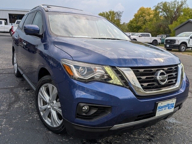 2019 Nissan Pathfinder SL photo 4